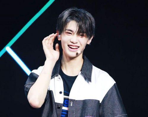 黄明昊今日吃瓜,娱乐圈新鲜事一网打尽