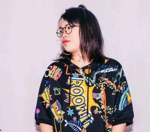 2月的明星网红,流量新贵与话题女王齐飞！