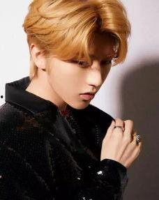 蔡徐坤演唱会爆料吃瓜,揭秘现场惊人一幕！